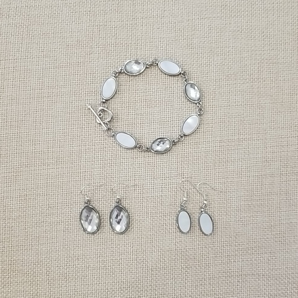 Set of handmade jewelry